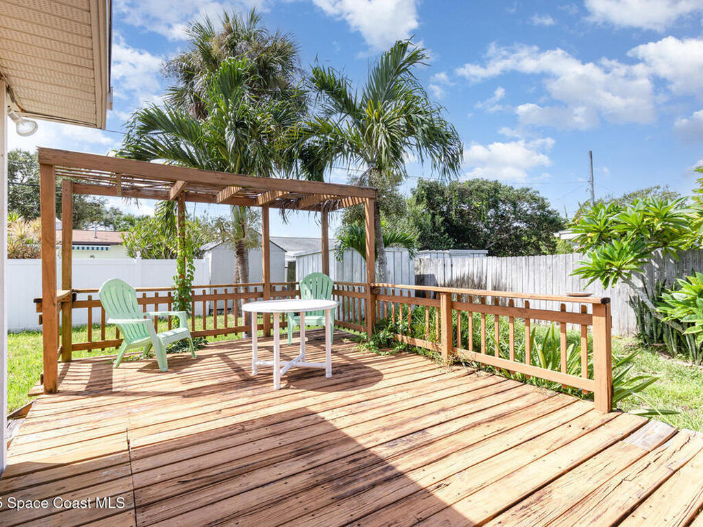 276 Curacau Drive, Cocoa Beach, FL 32931