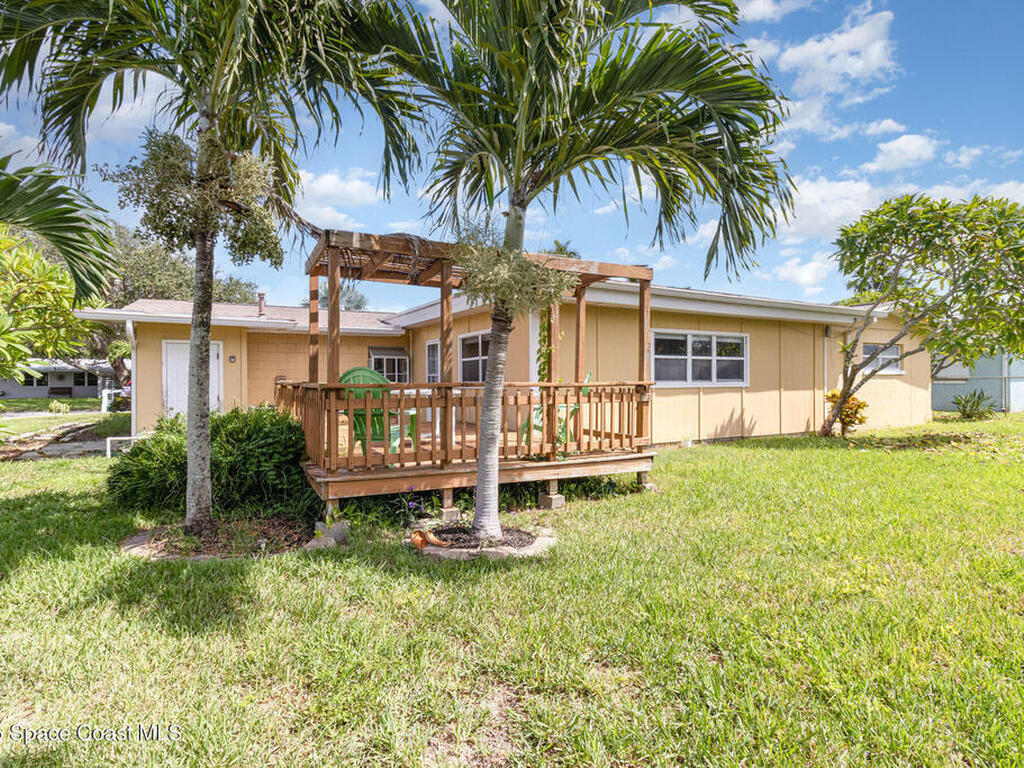 276 Curacau Drive, Cocoa Beach, FL 32931
