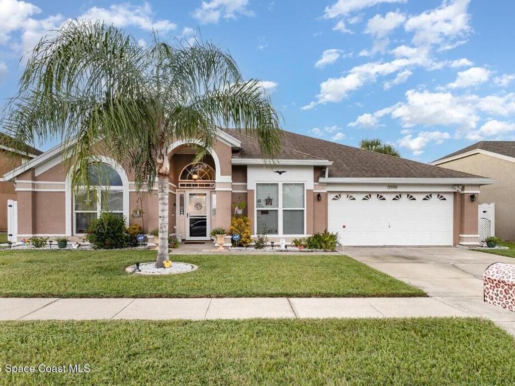2938 Pembridge Street, Kissimmee, FL 34747