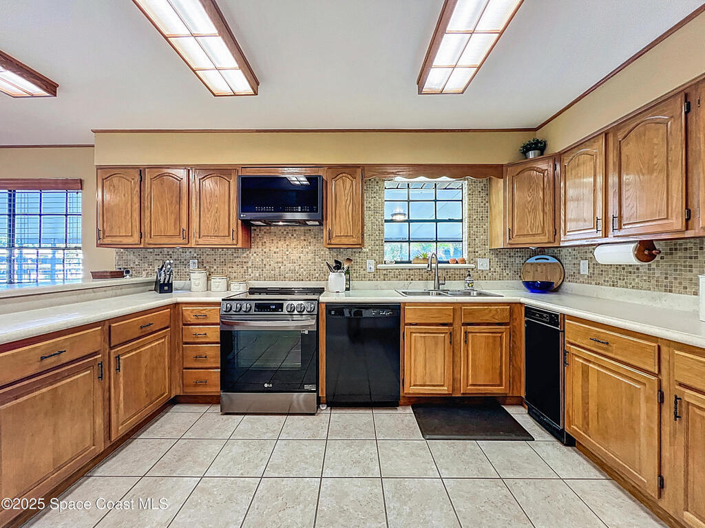 534 Minnow Court, Kenansville, FL 34739