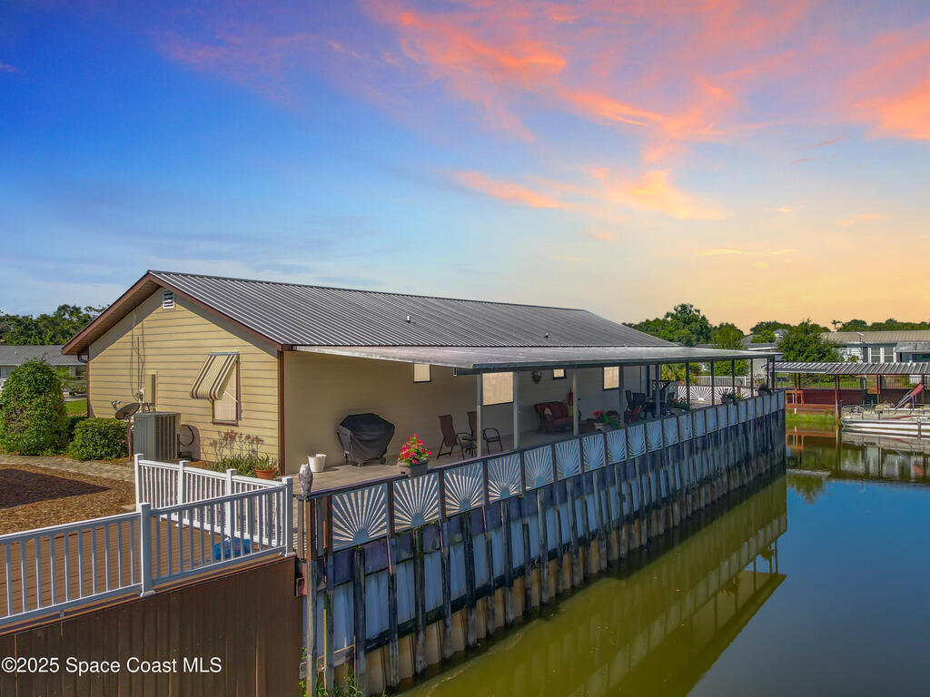 534 Minnow Court, Kenansville, FL 34739