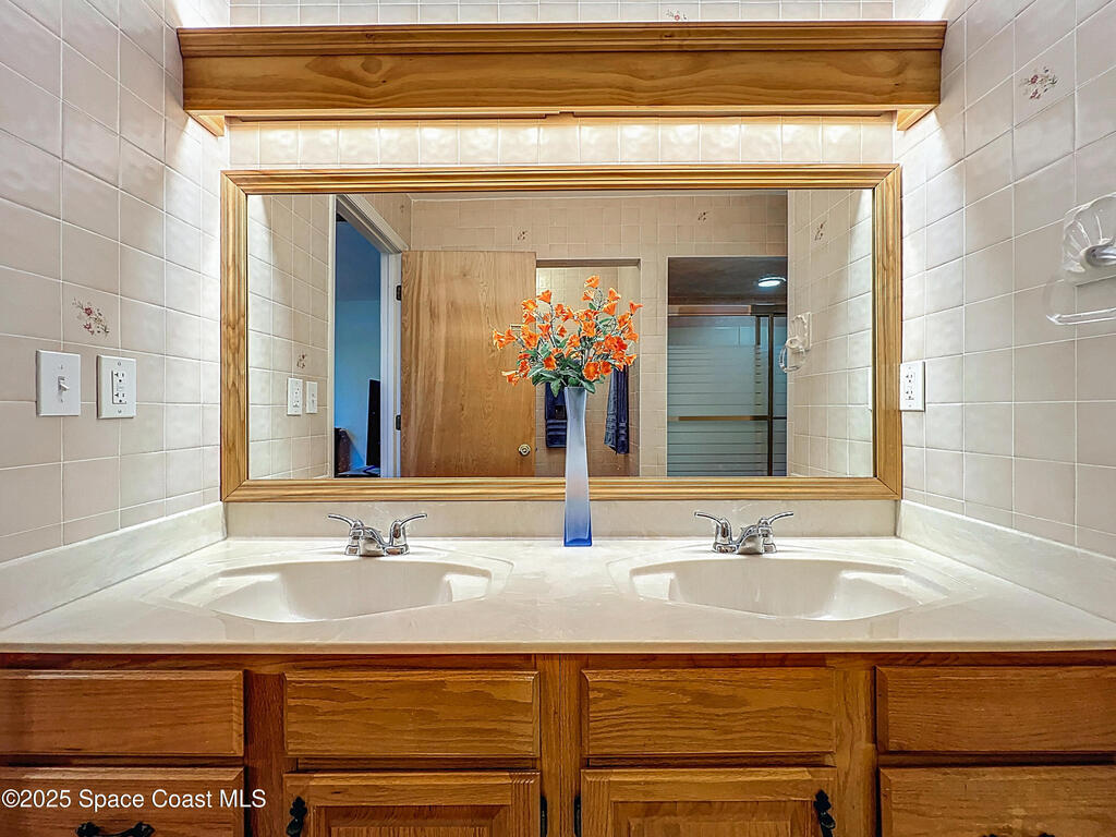 534 Minnow Court, Kenansville, FL 34739