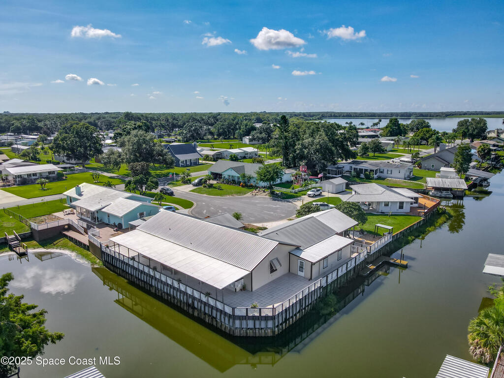 534 Minnow Court, Kenansville, FL 34739