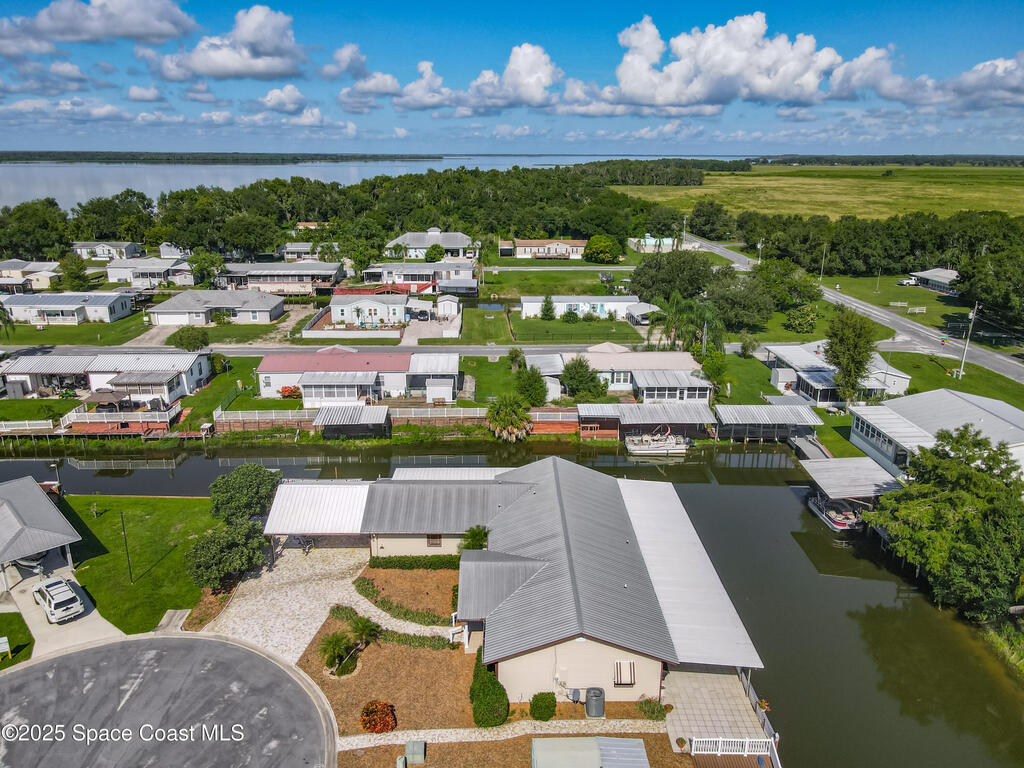 534 Minnow Court, Kenansville, FL 34739