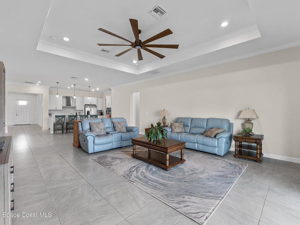 963 Great Belt Circle, Melbourne, FL 32940