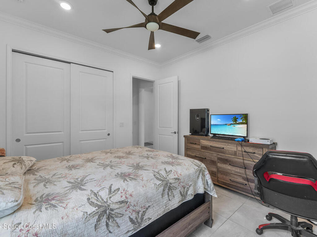 963 Great Belt Circle, Melbourne, FL 32940