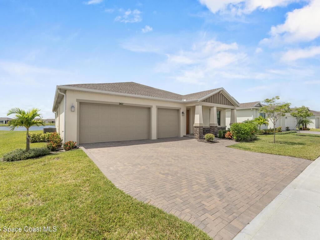 963 Great Belt Circle, Melbourne, FL 32940