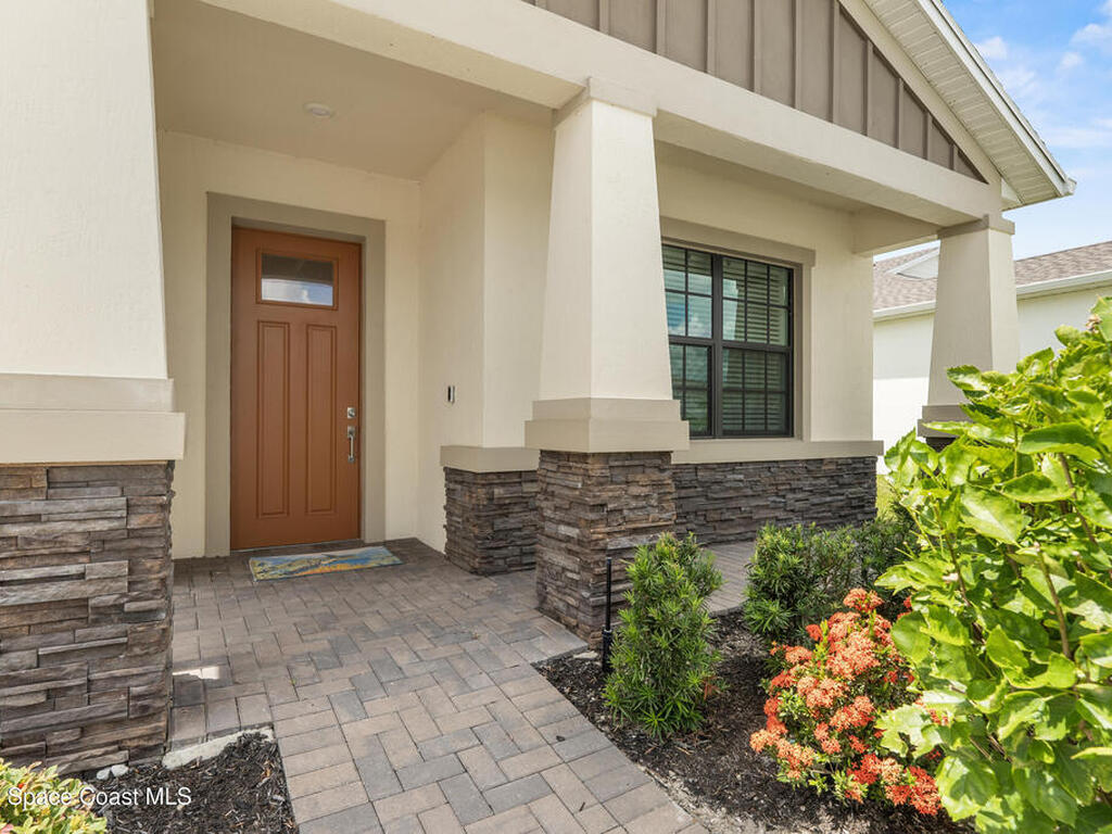 963 Great Belt Circle, Melbourne, FL 32940