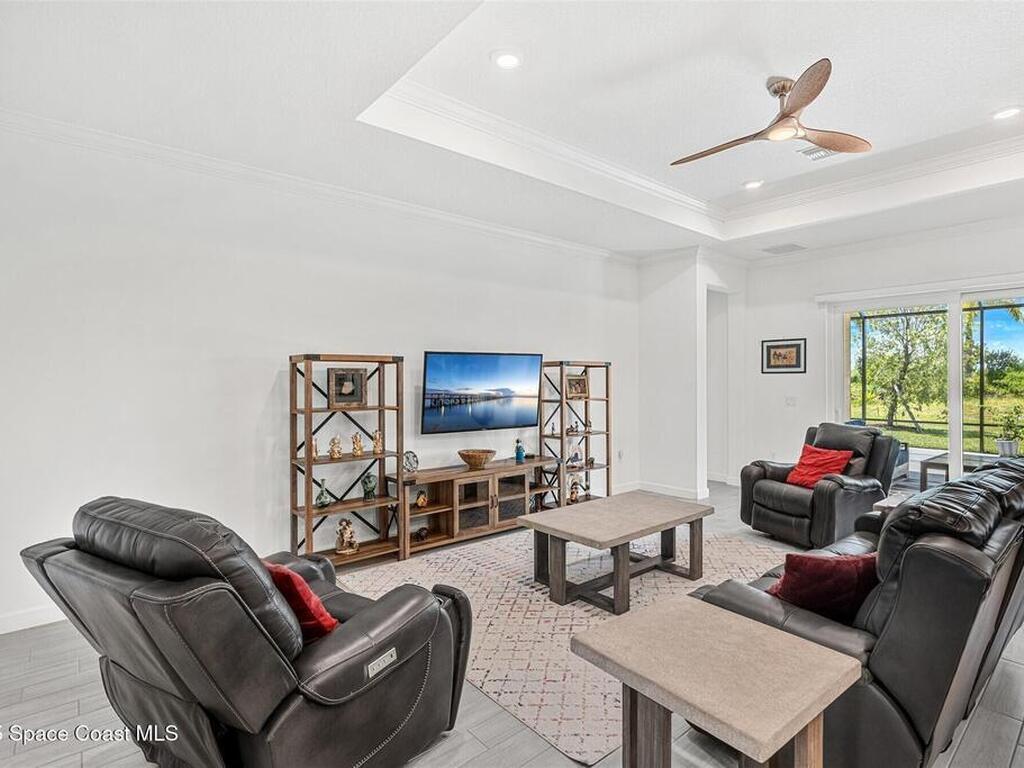 1233 Great Belt Circle, Melbourne, FL 32940