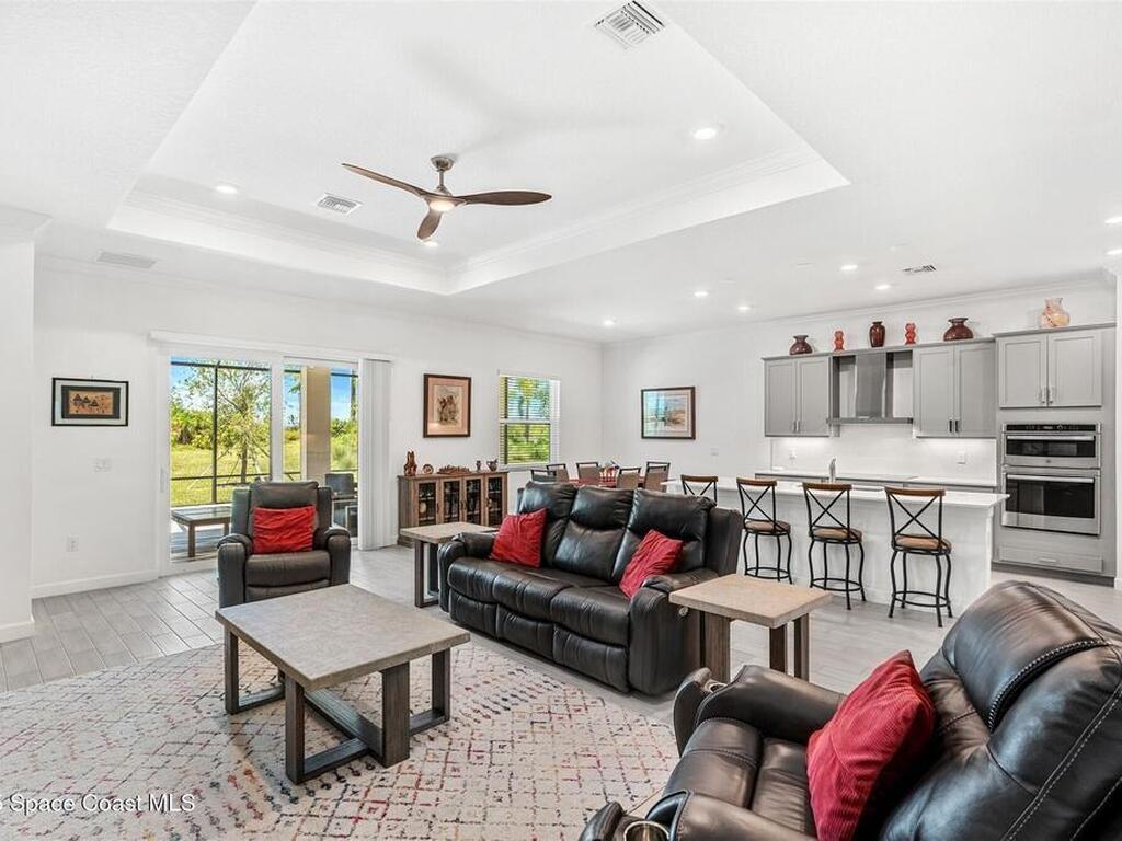 1233 Great Belt Circle, Melbourne, FL 32940