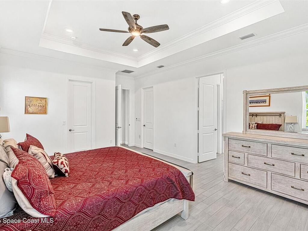 1233 Great Belt Circle, Melbourne, FL 32940
