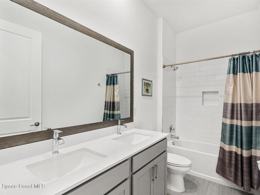 1233 Great Belt Circle, Melbourne, FL 32940