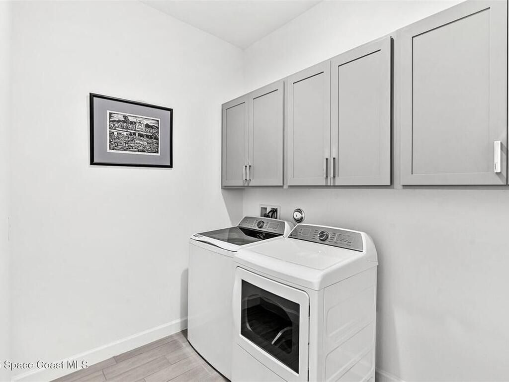 1233 Great Belt Circle, Melbourne, FL 32940