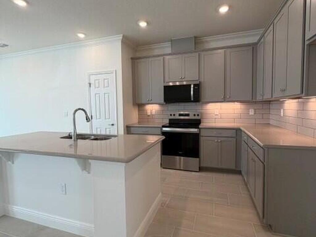 2931 Embrace Way, Titusville, FL 32780