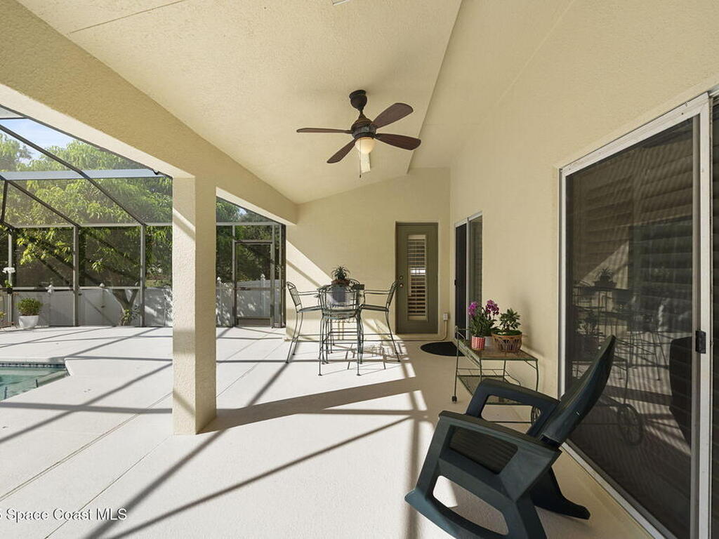 729 Strihal Loop, Oakland, FL 34787