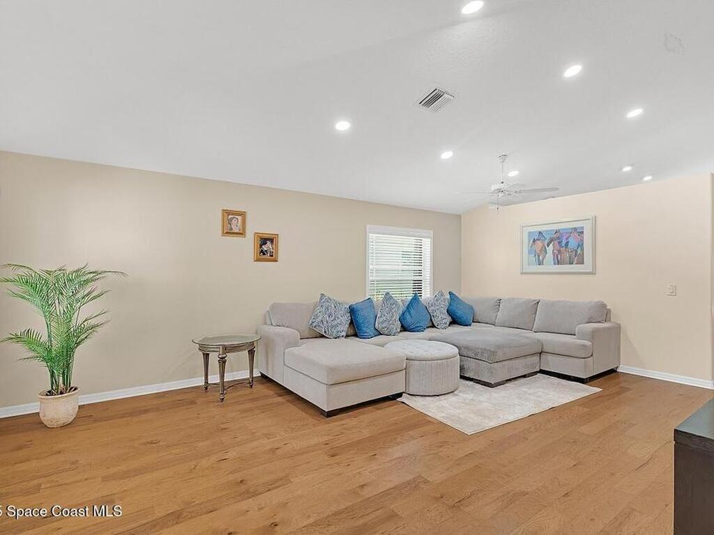 871 Misty Creek Drive, Melbourne, FL 32940