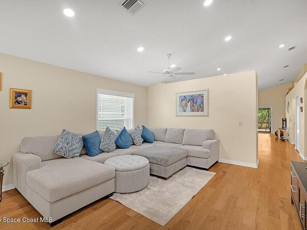 871 Misty Creek Drive, Melbourne, FL 32940