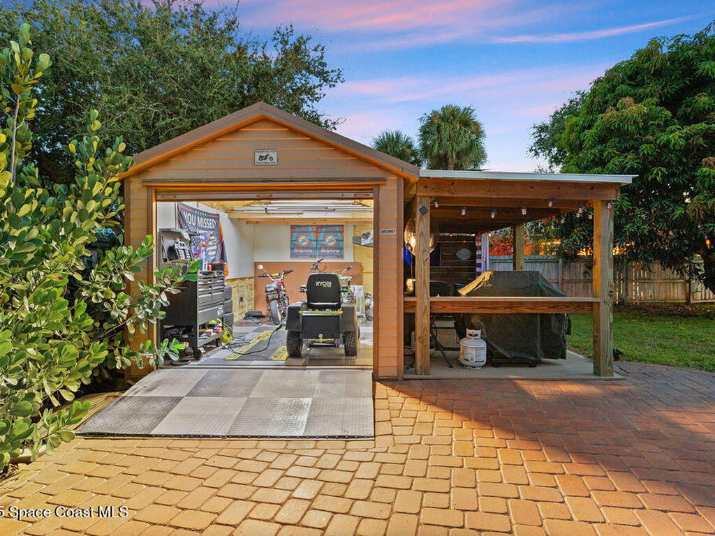 4065 Leona Court, Merritt Island, FL 32952