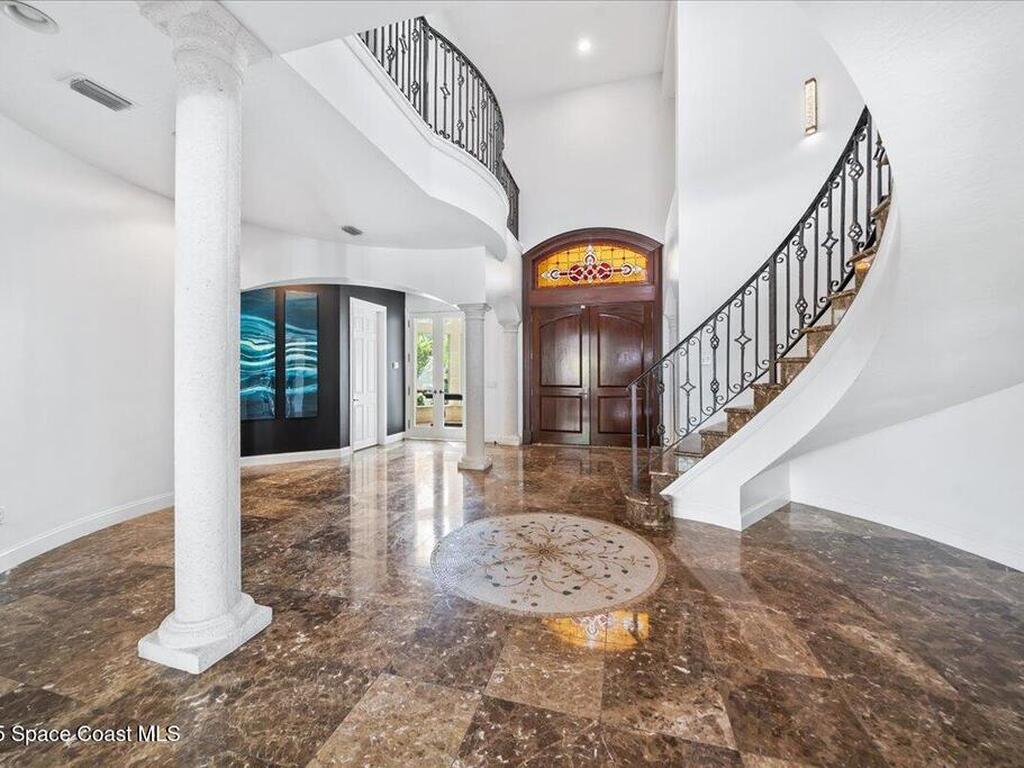 154 Lansing Island Drive, Indian Harbour Beach, FL 32937