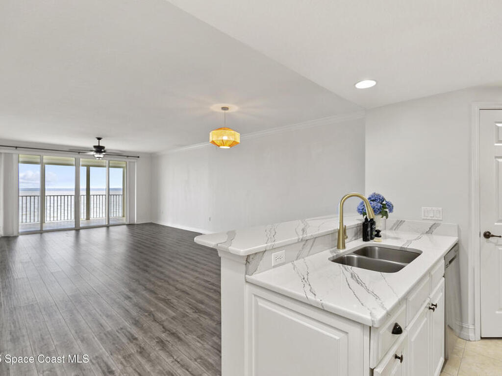 7 Indian River Avenue, Titusville, FL 32796