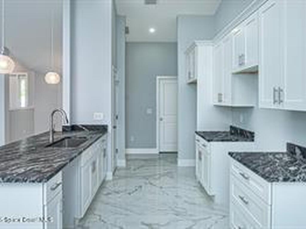 9480 84 Street, Vero Beach, FL 32967