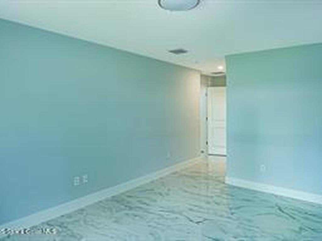 9480 84 Street, Vero Beach, FL 32967