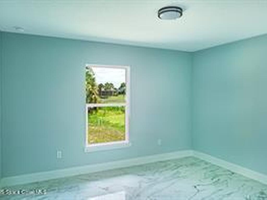 9480 84 Street, Vero Beach, FL 32967