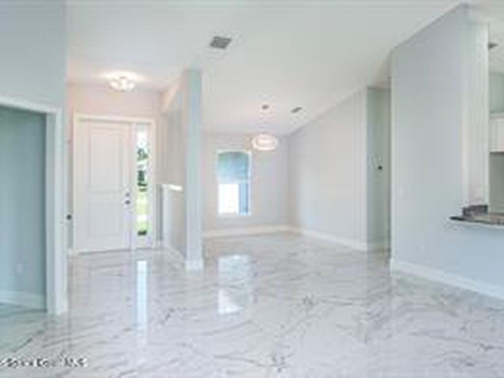 9480 84 Street, Vero Beach, FL 32967