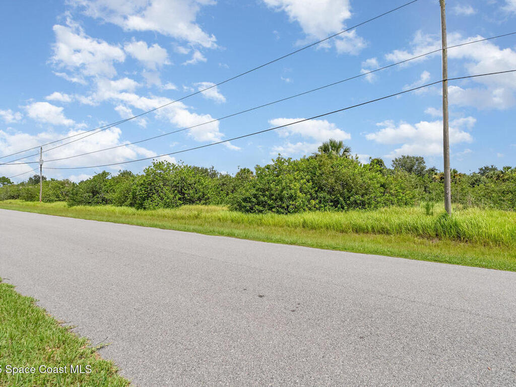324 Pinto Lane, Palm Bay, FL 32909