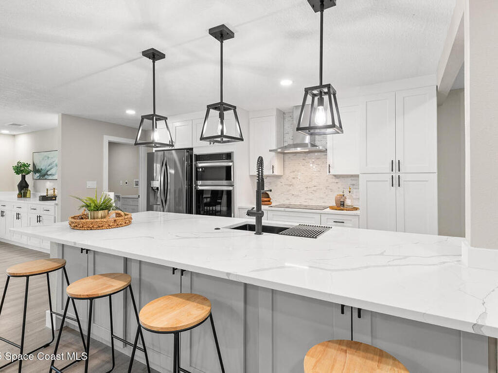 5705 Barna Avenue, Titusville, FL 32780