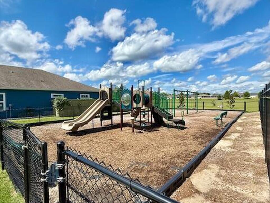 1735 SW 70th Circle, Gainesville, FL 32607