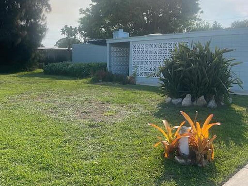 2571 NE Vernon Drive, Palm Bay, FL 32905