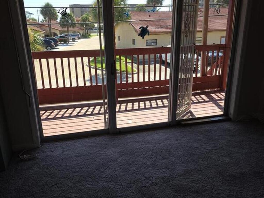 125 E Colonial Court, Indian Harbour Beach, FL 32937