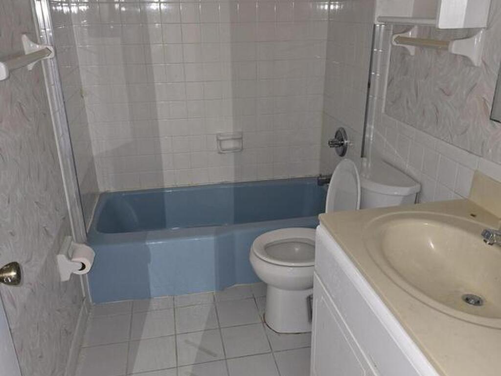 125 E Colonial Court, Indian Harbour Beach, FL 32937