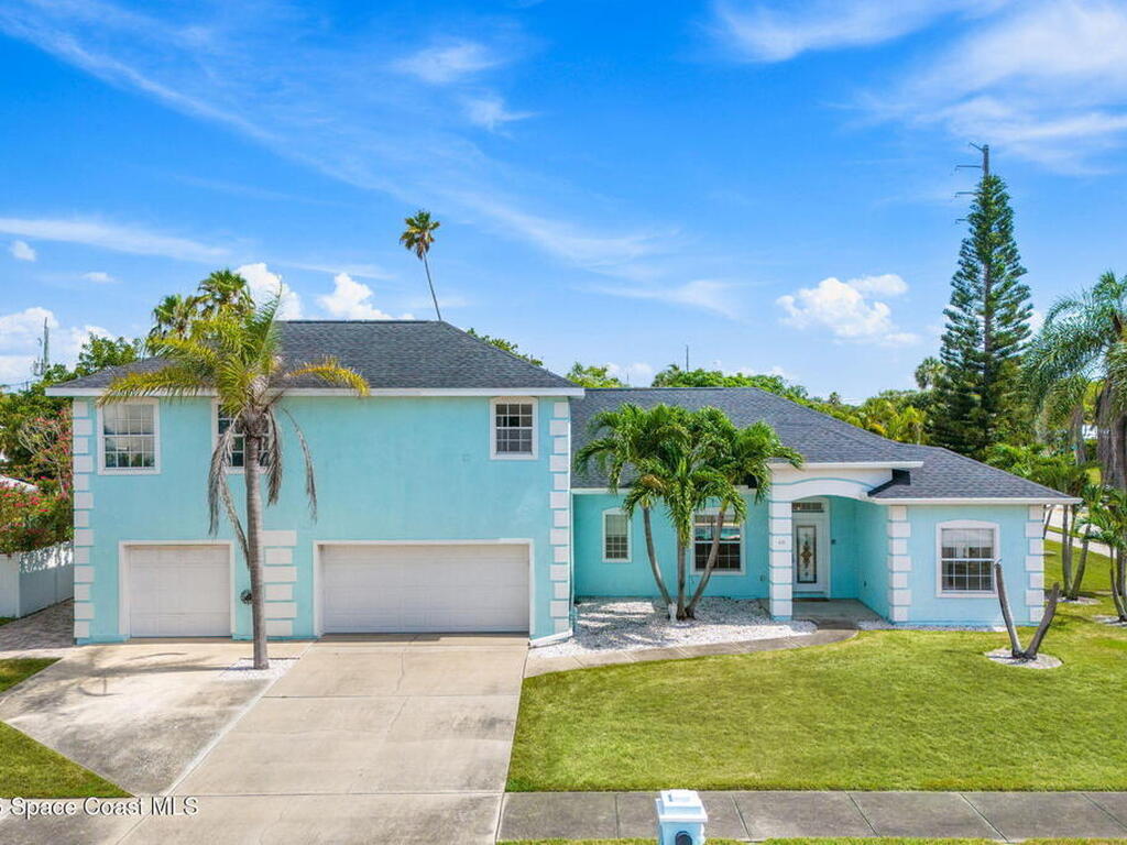 48 Harbor Circle, Cocoa Beach, FL 32931