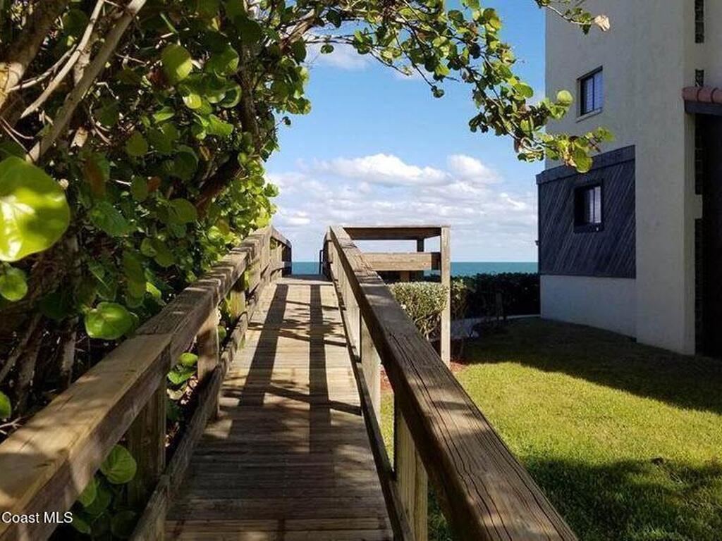 3188 Ricks Way, Melbourne Beach, FL 32951