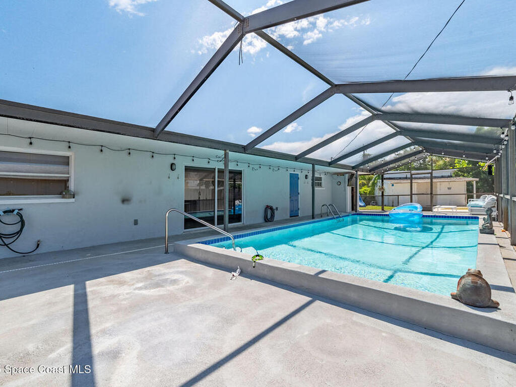 365 Hula Circle, Merritt Island, FL 32952