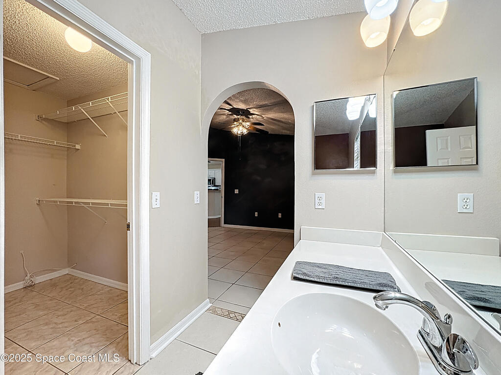 4021 Stonefield Drive, Orlando, FL 32826