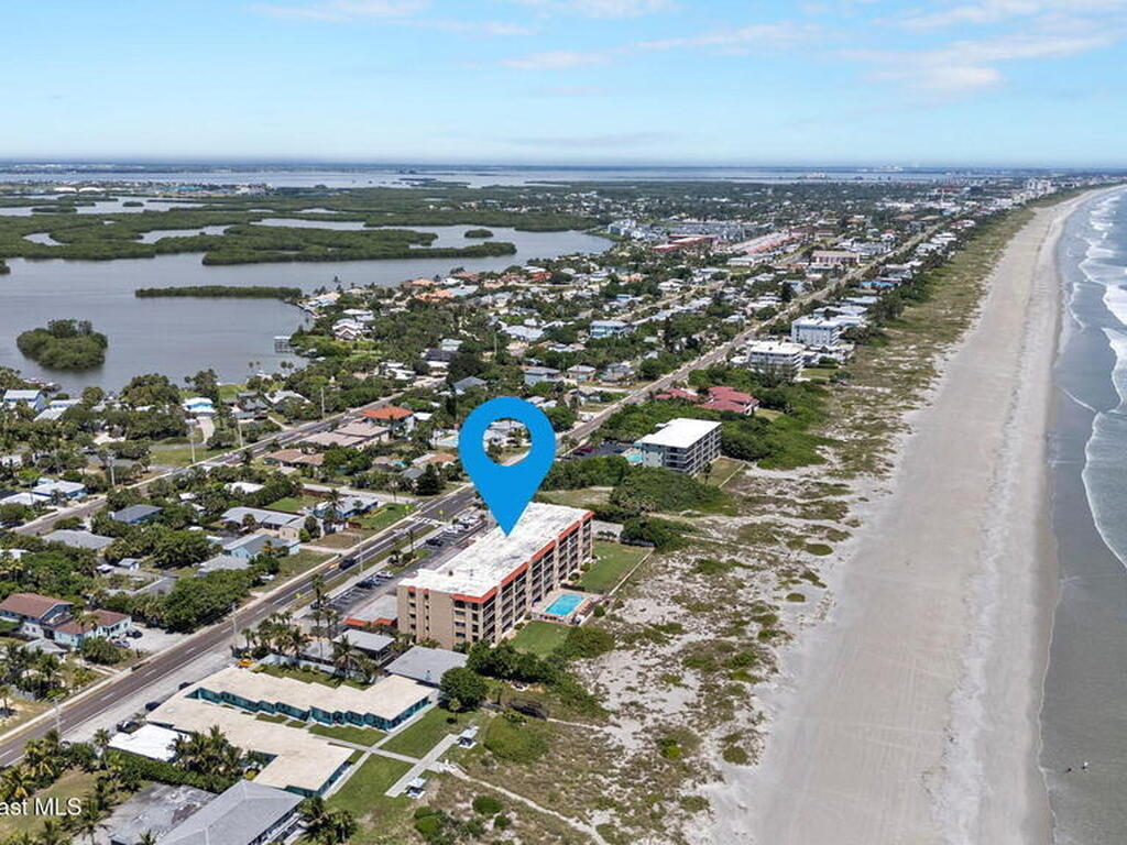 1305 S Atlantic Avenue, Cocoa Beach, FL 32931