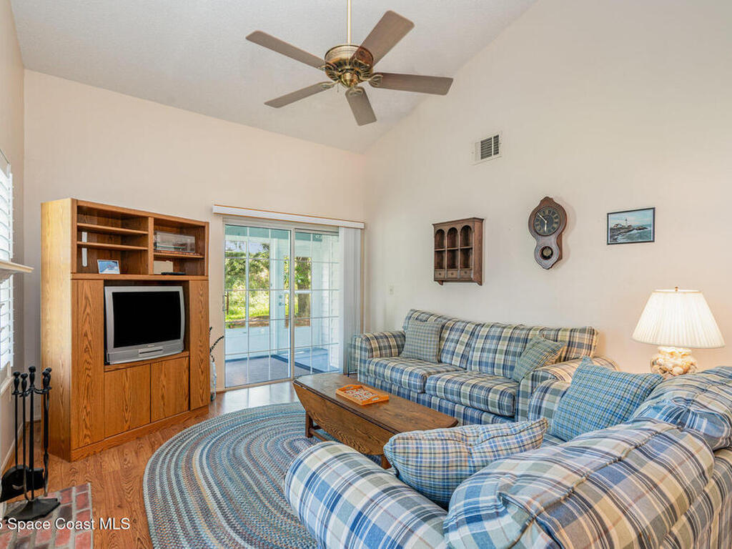 4571 Beck Lake Trail, Melbourne, FL 32901