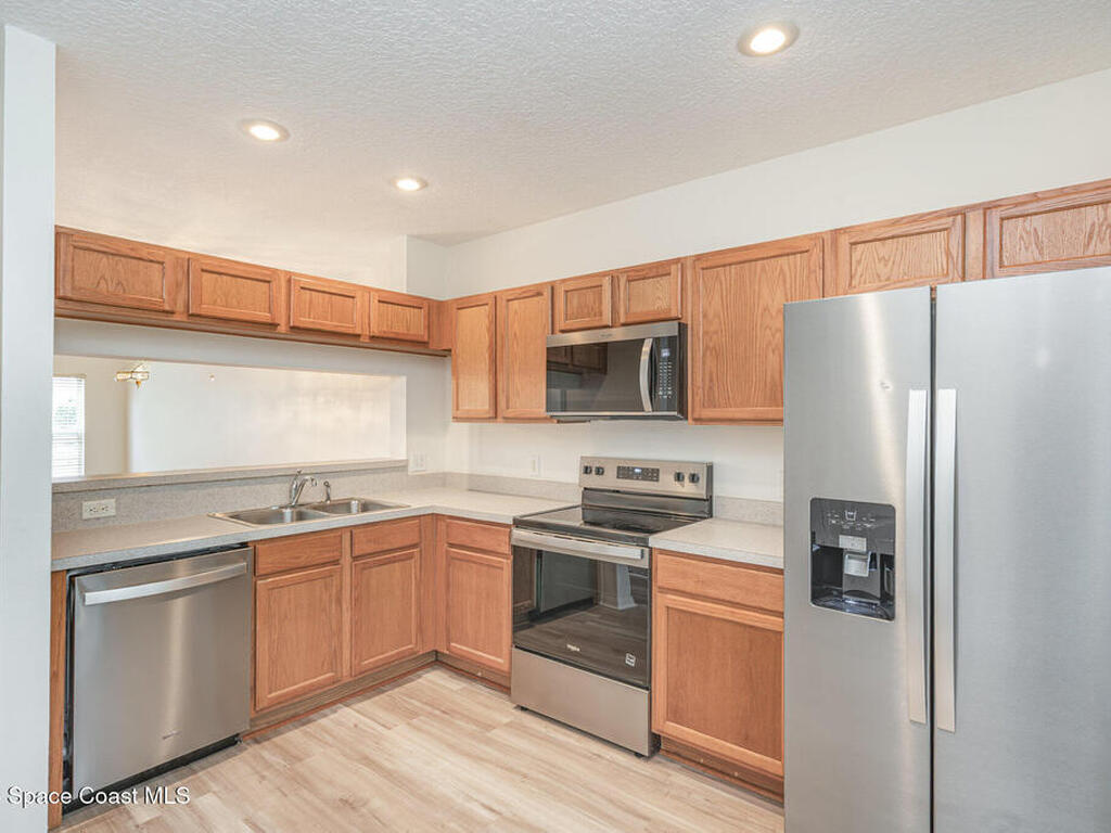 1422 Hampton Park Lane, Melbourne, FL 32940