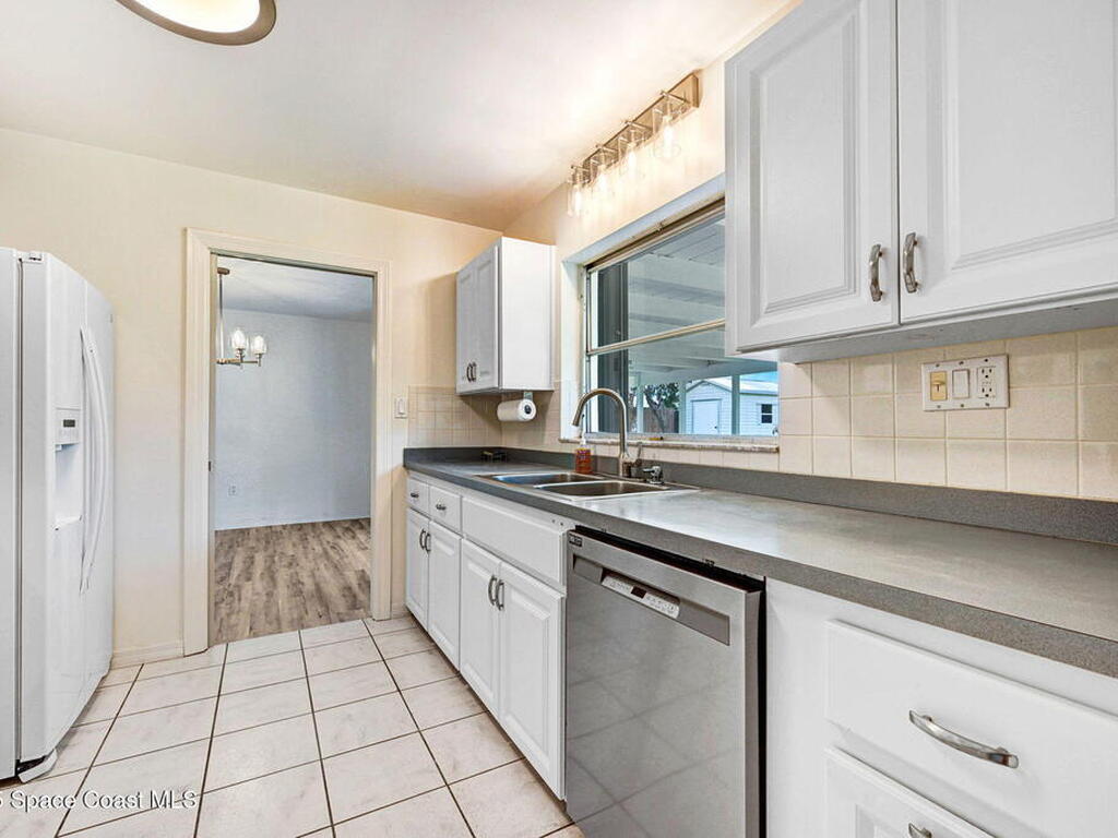 1465 Phyllis Drive, Merritt Island, FL 32952