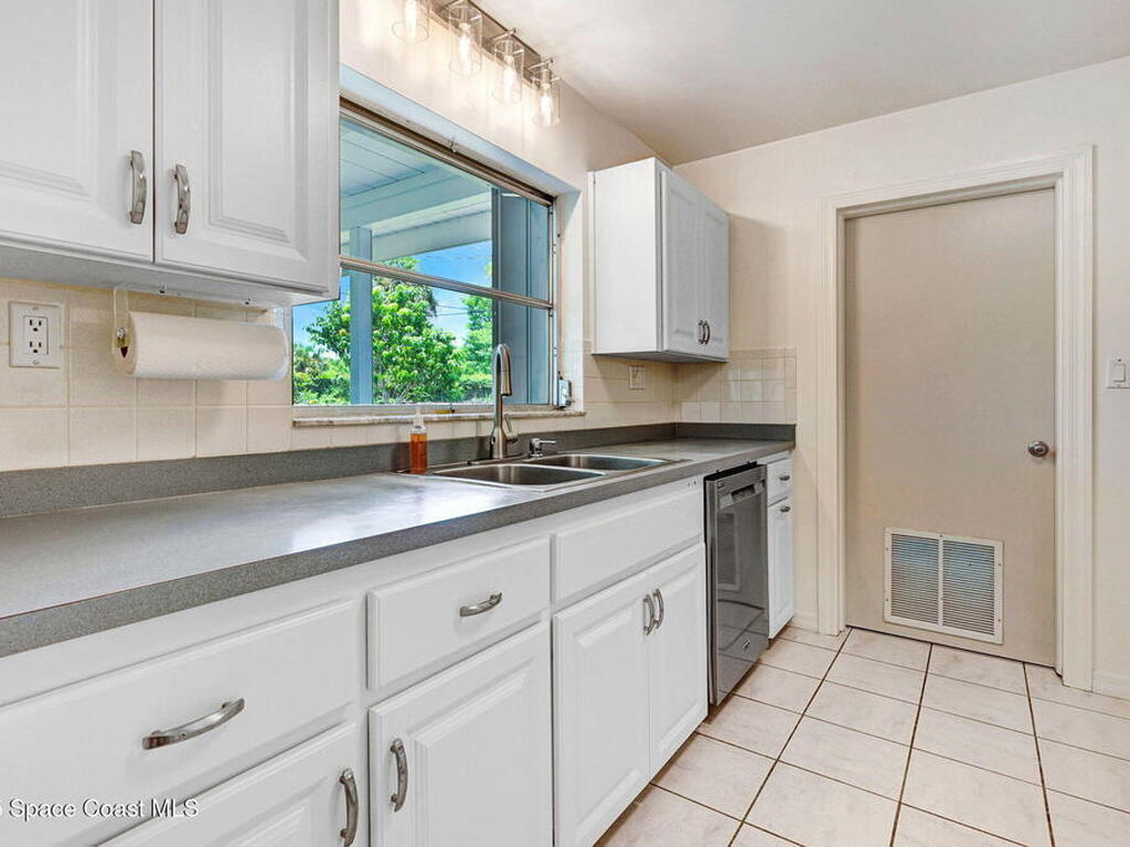 1465 Phyllis Drive, Merritt Island, FL 32952