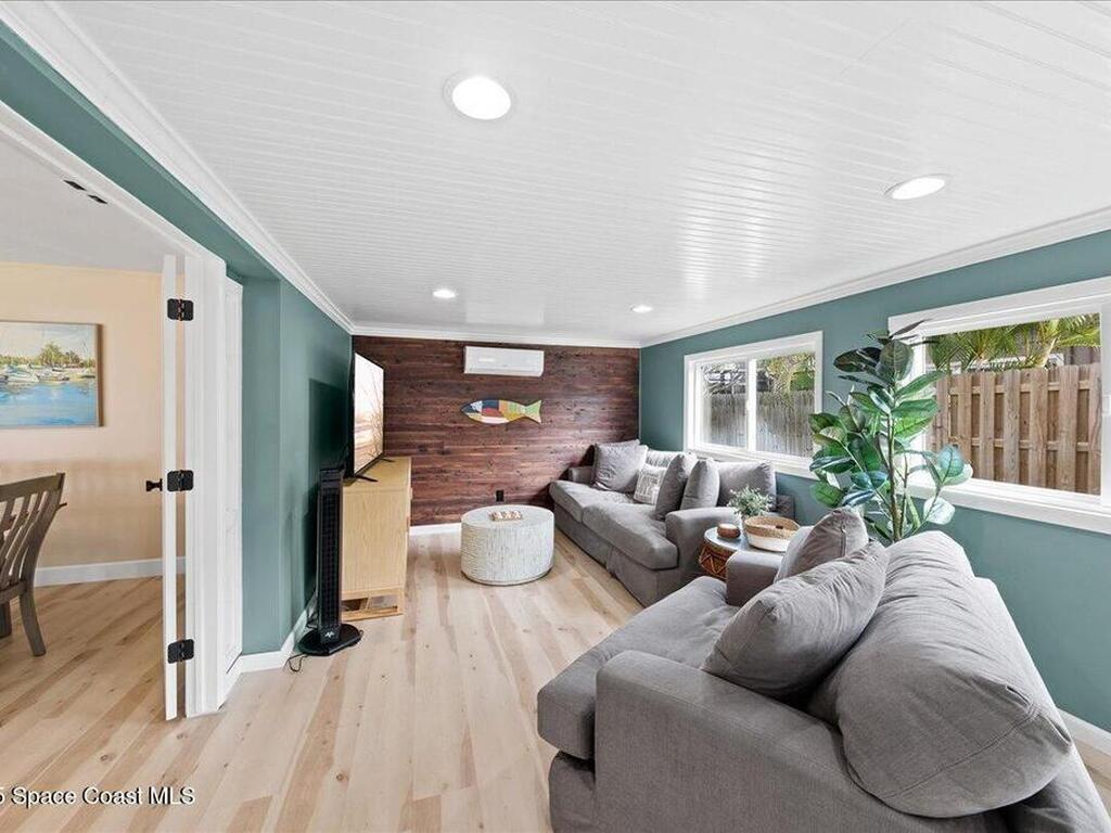 737 Nassau Road, Cocoa Beach, FL 32931