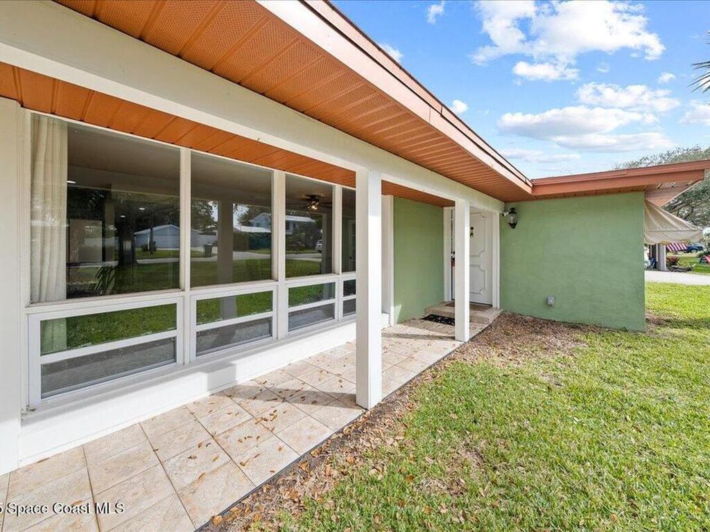 737 Nassau Road, Cocoa Beach, FL 32931