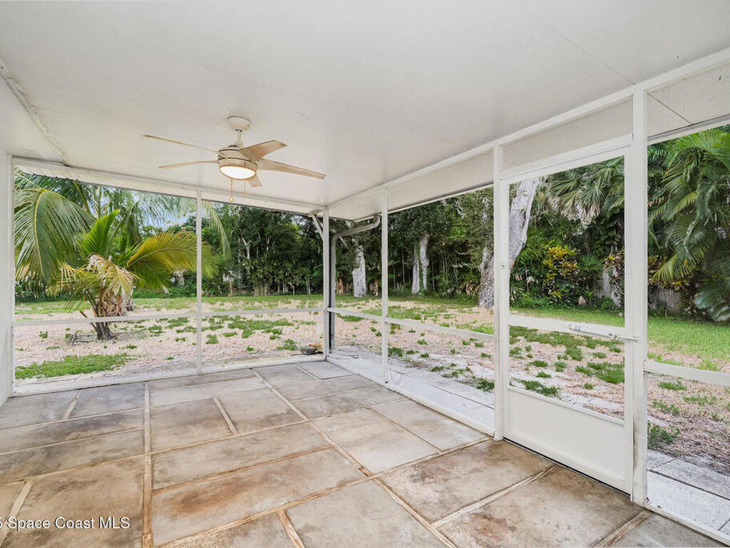 2210 Heron Drive, Merritt Island, FL 32952