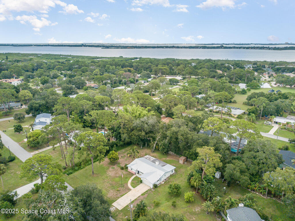 2210 Heron Drive, Merritt Island, FL 32952
