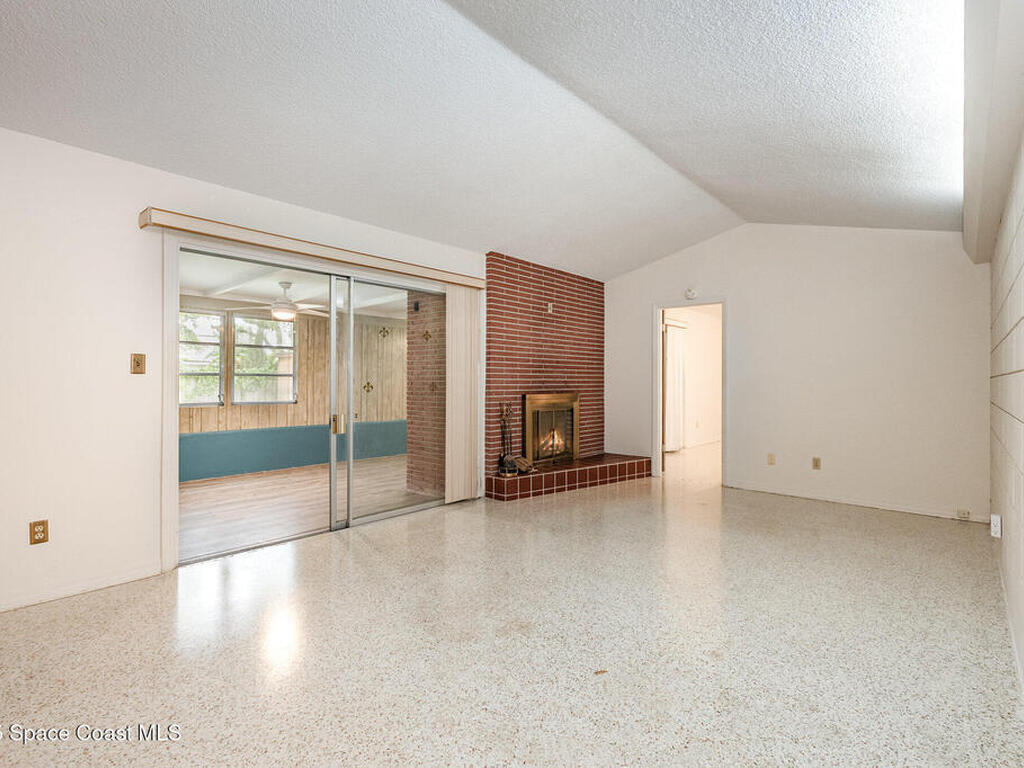 2210 Heron Drive, Merritt Island, FL 32952