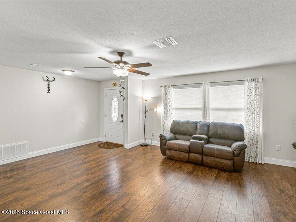 2810 Briarwood Lane, Titusville, FL 32796