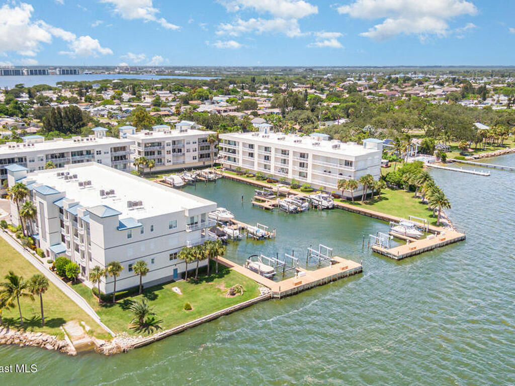 550 S Banana River Drive, Merritt Island, FL 32952